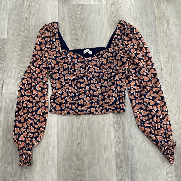 Abercrombie & Fitch Tops - Abercrombie and fitch top